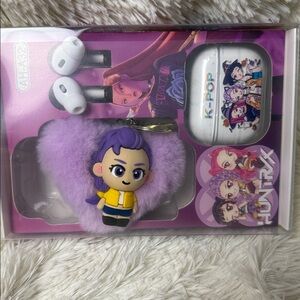 K-POP Demon Hunters RUMI Wireless Earbuds Gift Box